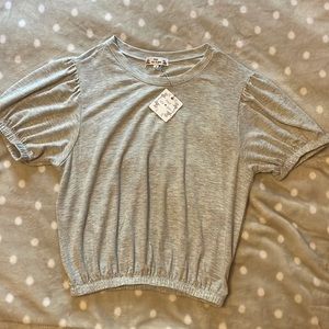 Gray t-shirt blouse